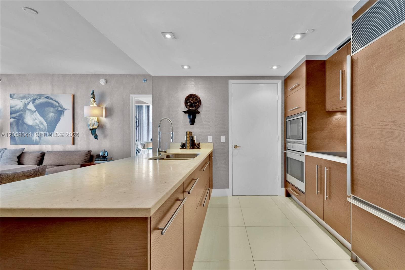 475 Brickell Ave 5013 photo 13