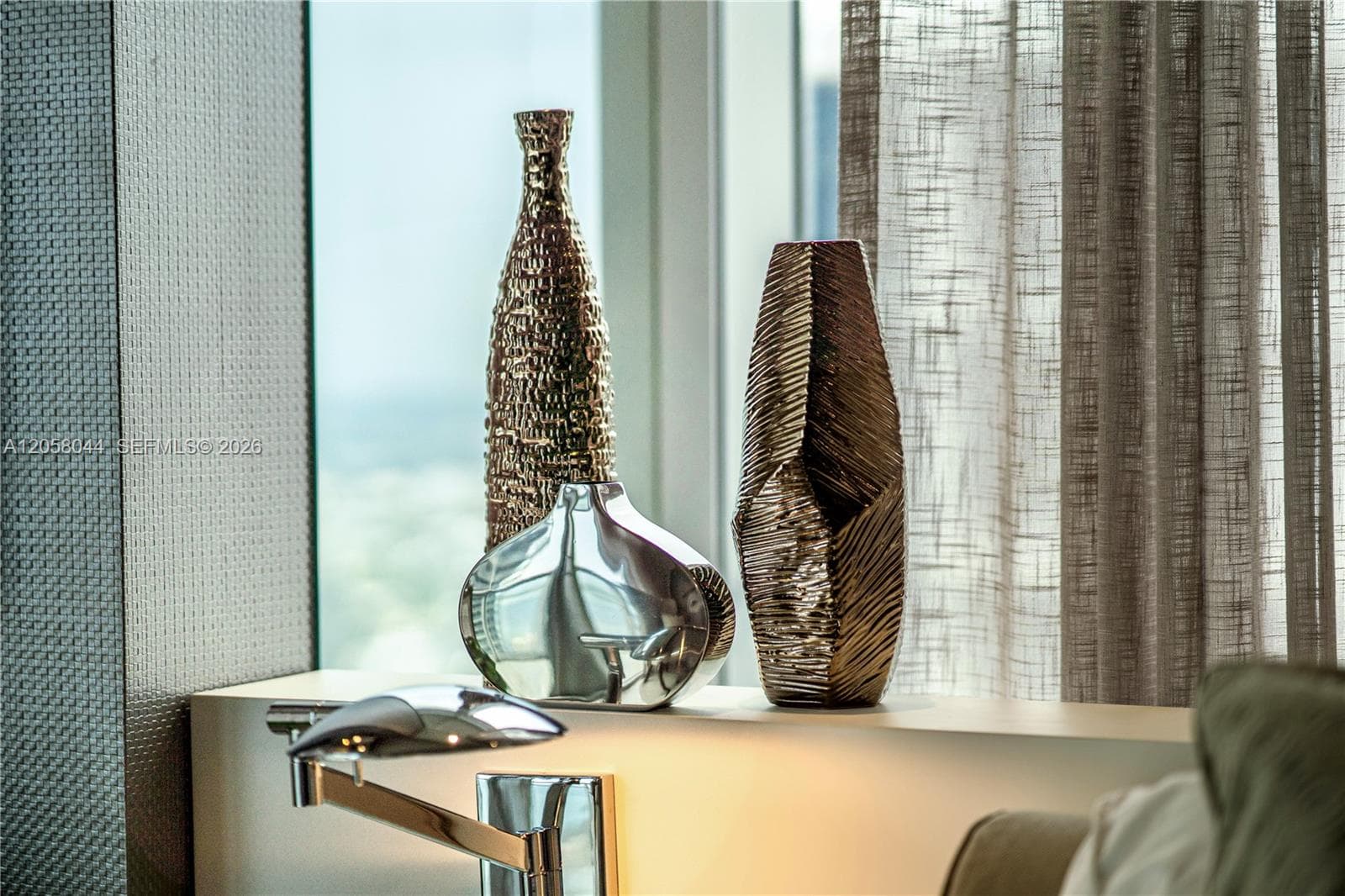 475 Brickell Ave 5013 photo 3