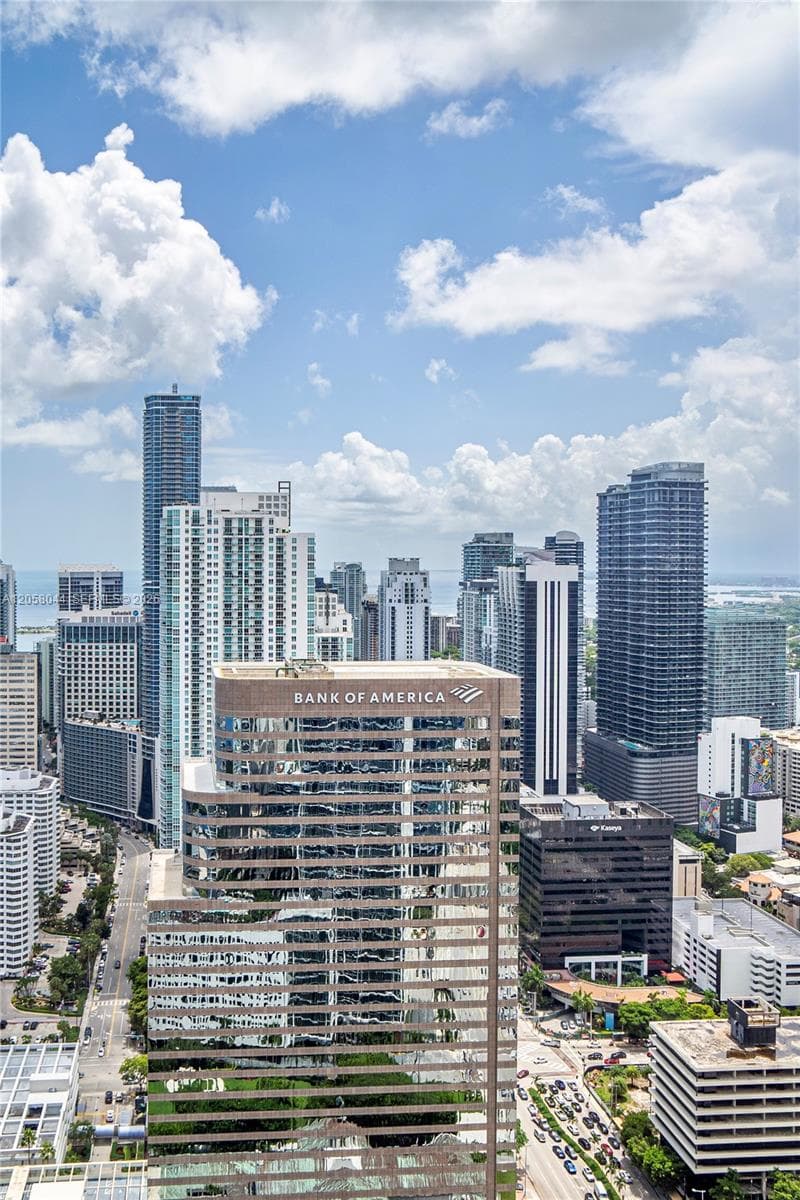 475 Brickell Ave 5013 photo 20