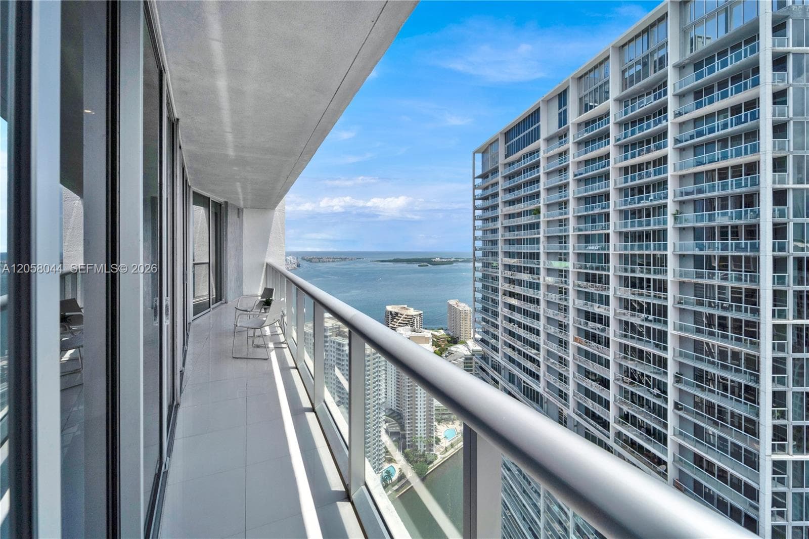 475 Brickell Ave 5013 photo 18