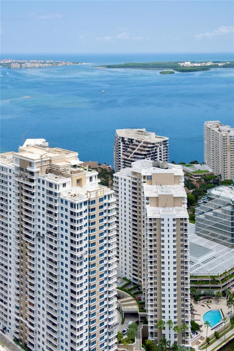475 Brickell Ave 5013 photo 11