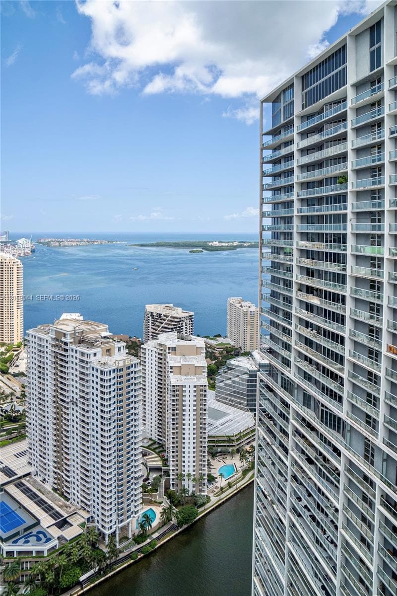 475 Brickell Ave 5013 photo 19