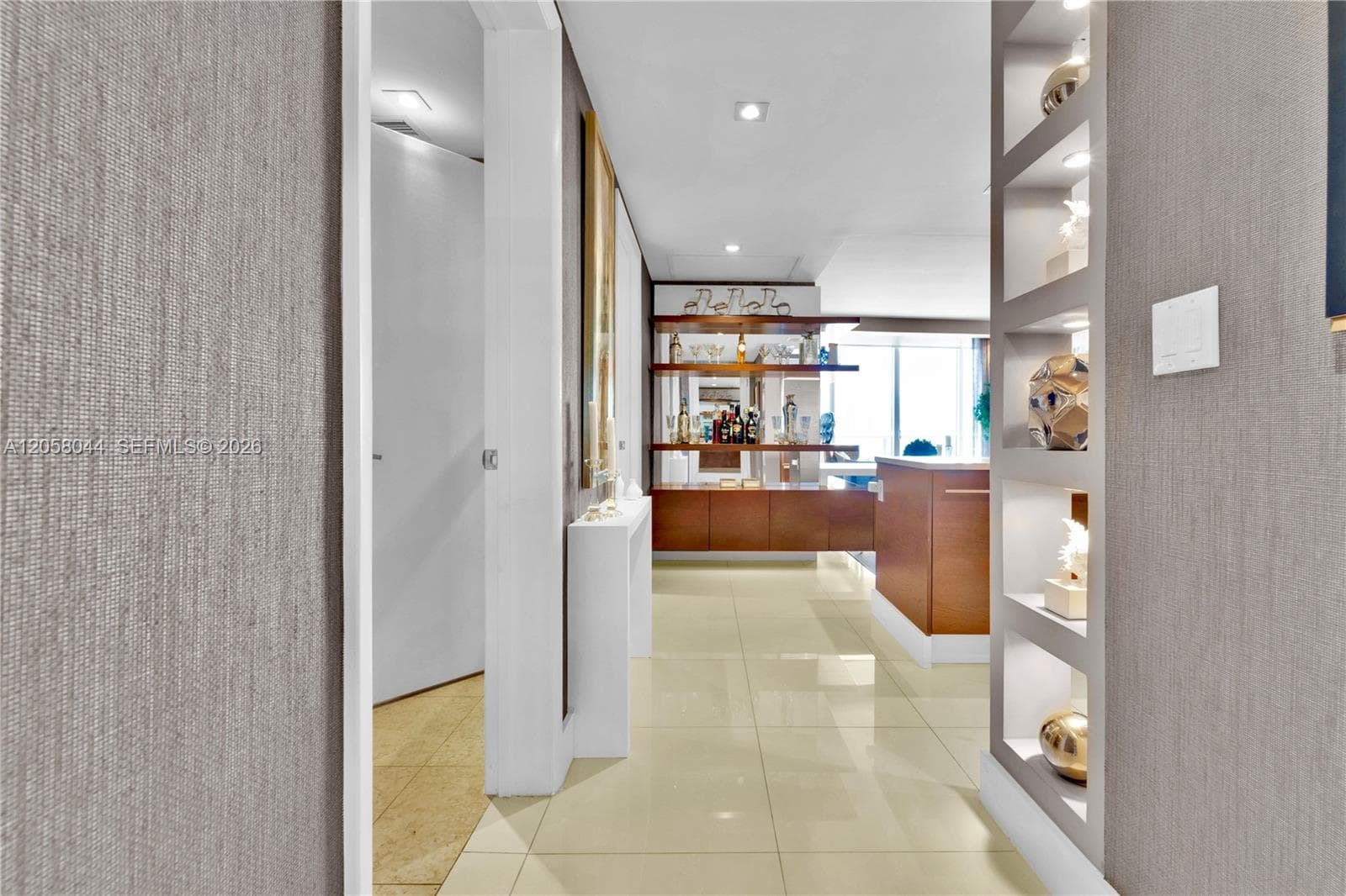 475 Brickell Ave 5013 photo 25
