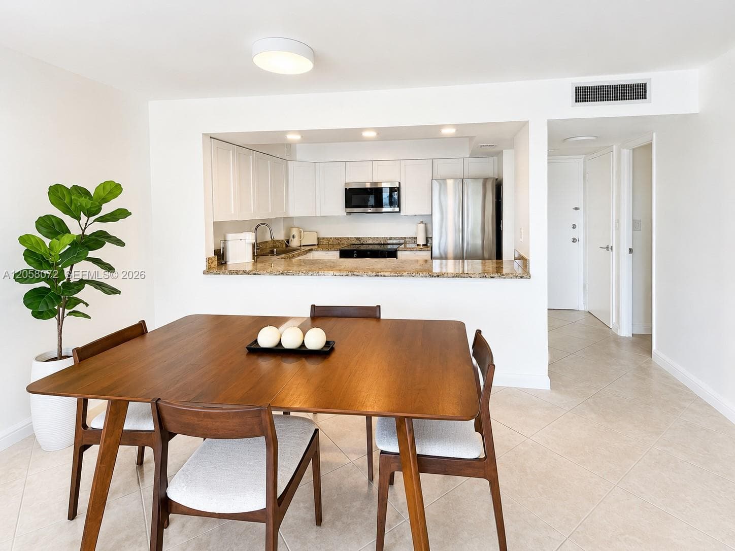 5838 Collins Ave 5G photo 13
