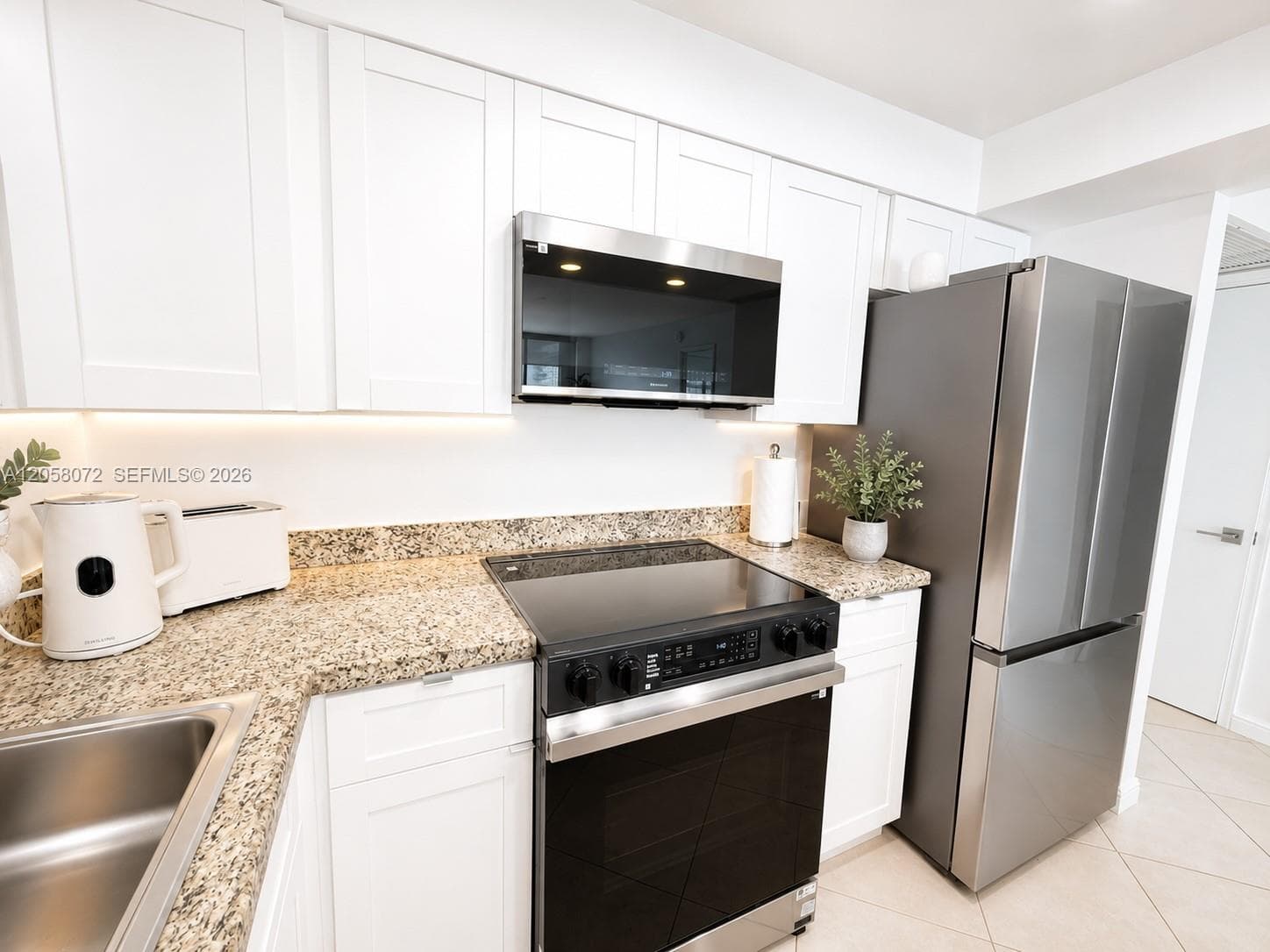 5838 Collins Ave 5G photo 10