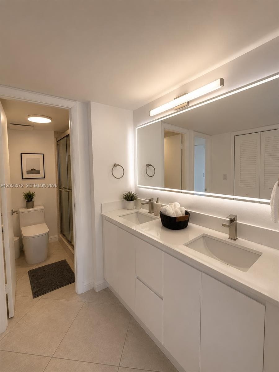 5838 Collins Ave 5G photo 21