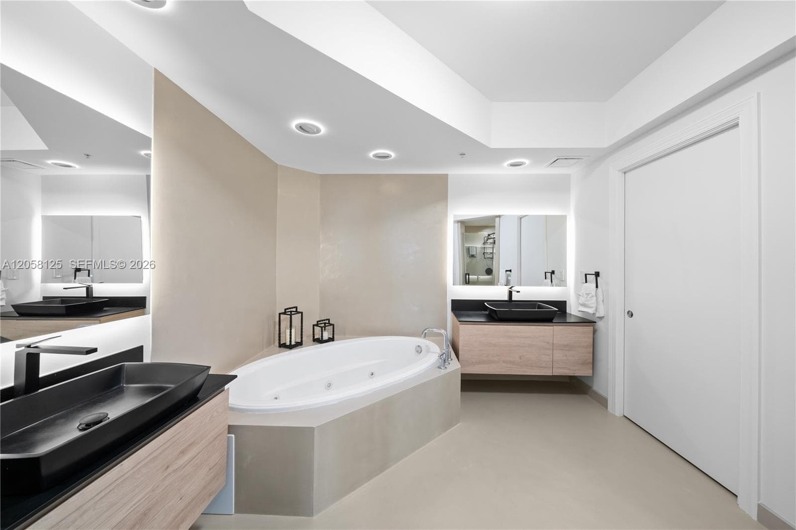 3535 S Ocean Dr 1506 photo 23