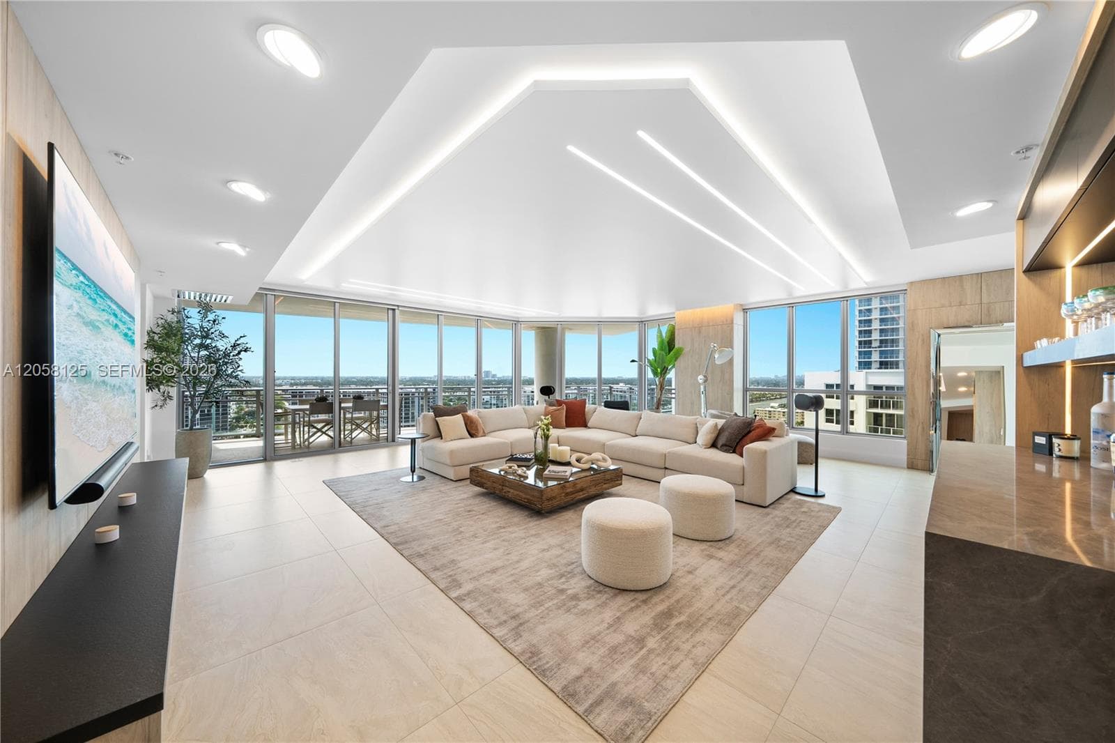3535 S Ocean Dr 1506 photo 2