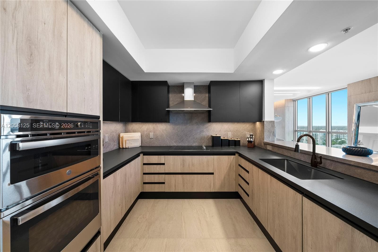 3535 S Ocean Dr 1506 photo 10