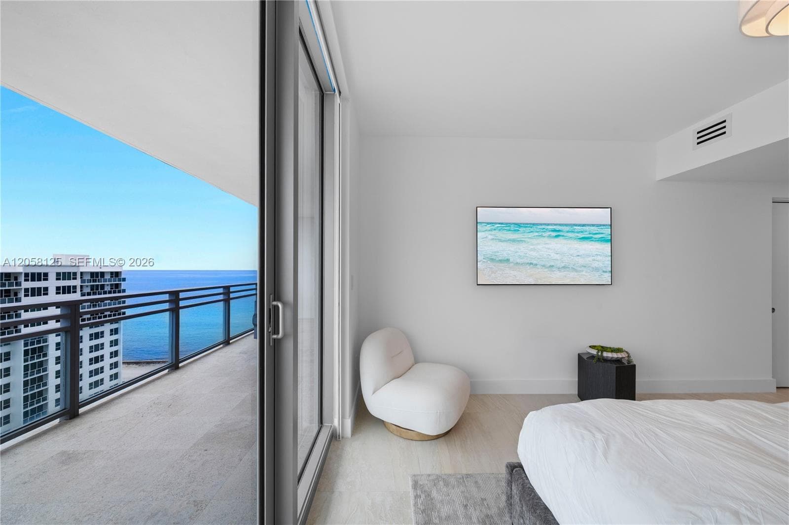 3535 S Ocean Dr 1506 photo 18