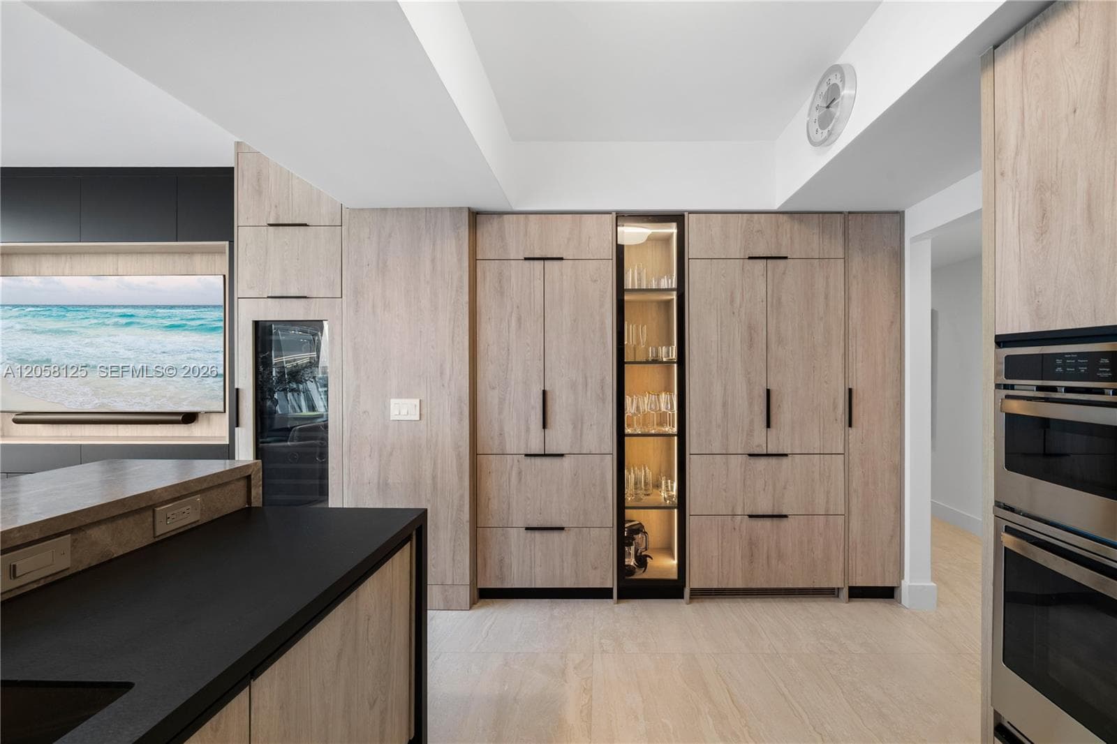 3535 S Ocean Dr 1506 photo 8