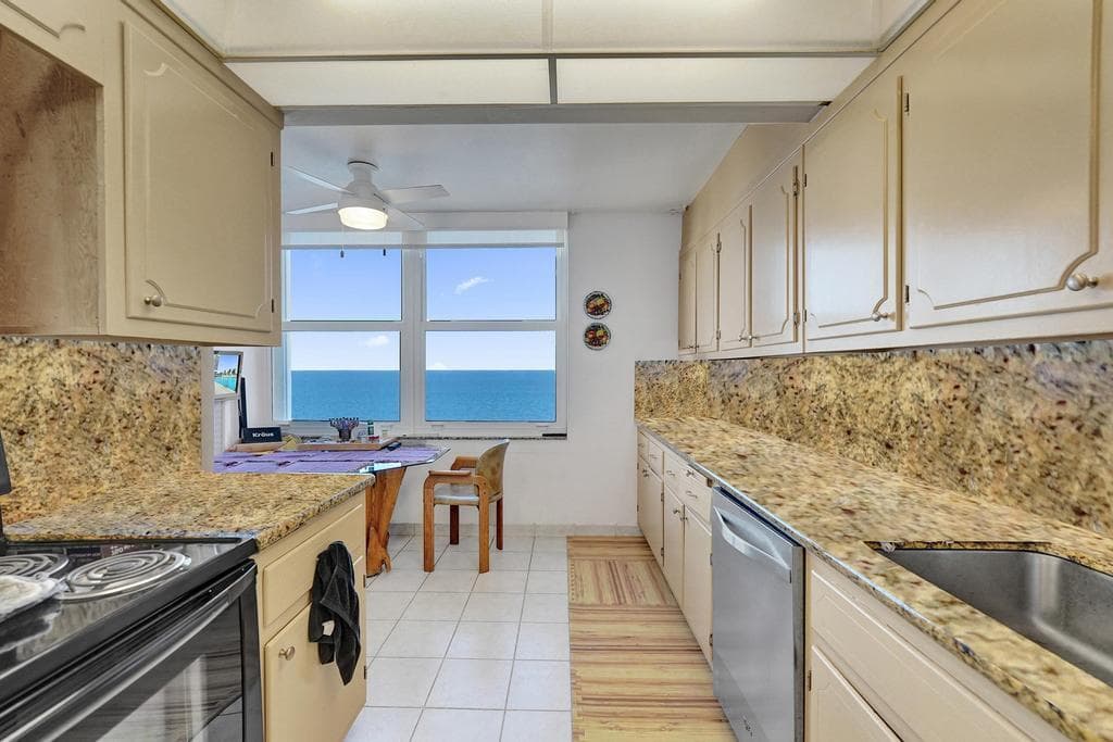 4300 N Ocean Boulevard 9H photo 22