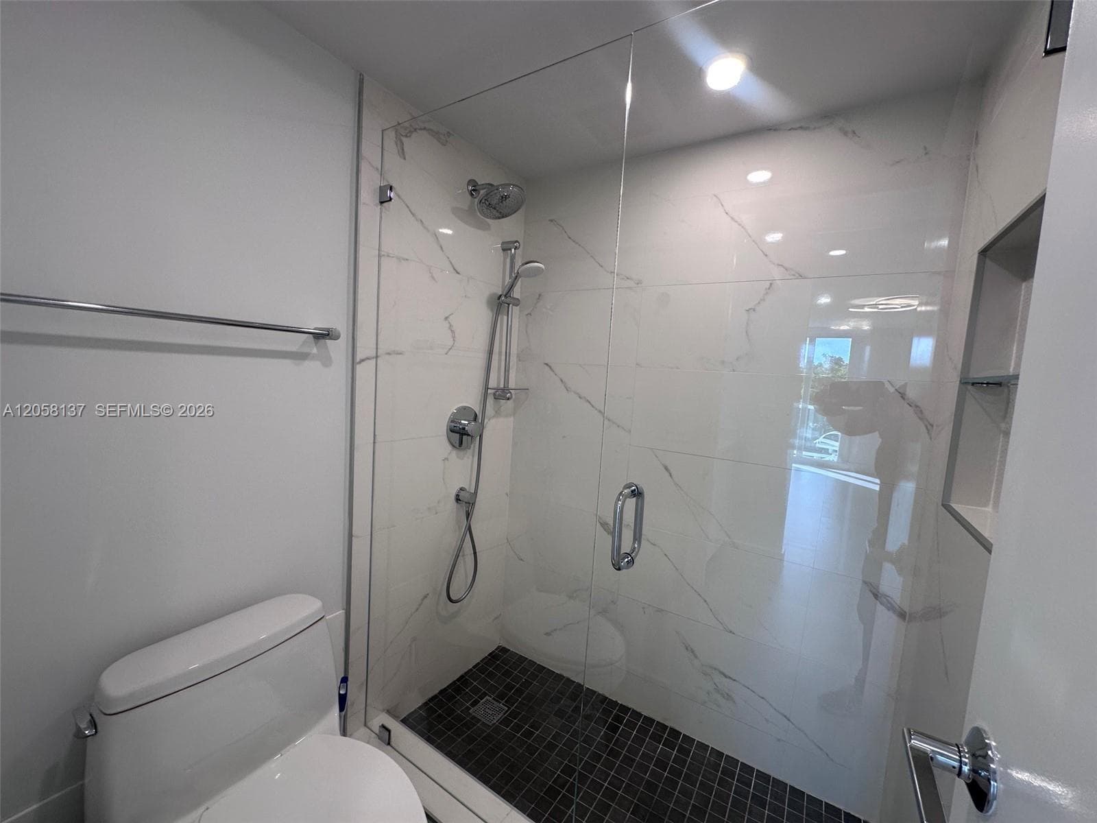 100 Bayview Dr 317 photo 16