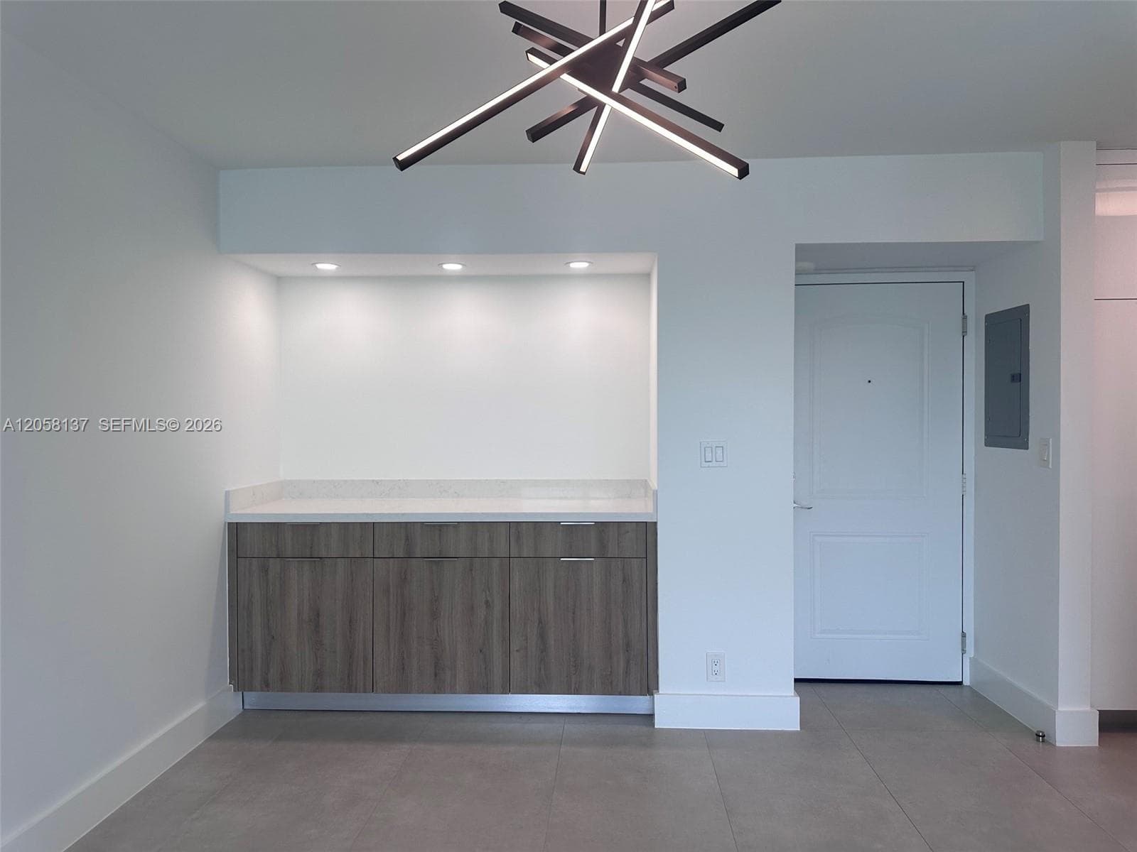 100 Bayview Dr 317 photo 9