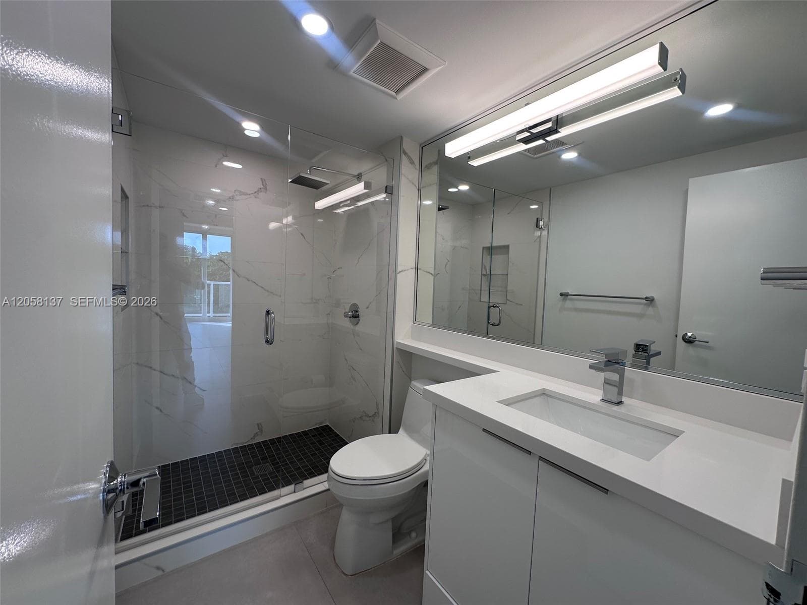 100 Bayview Dr 317 photo 10