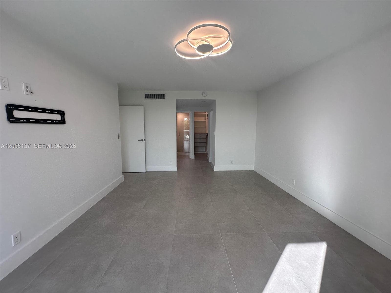 100 Bayview Dr 317 photo 18