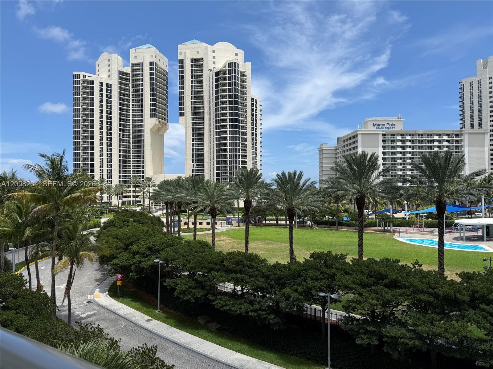19370 Collins Ave 423 photo 1