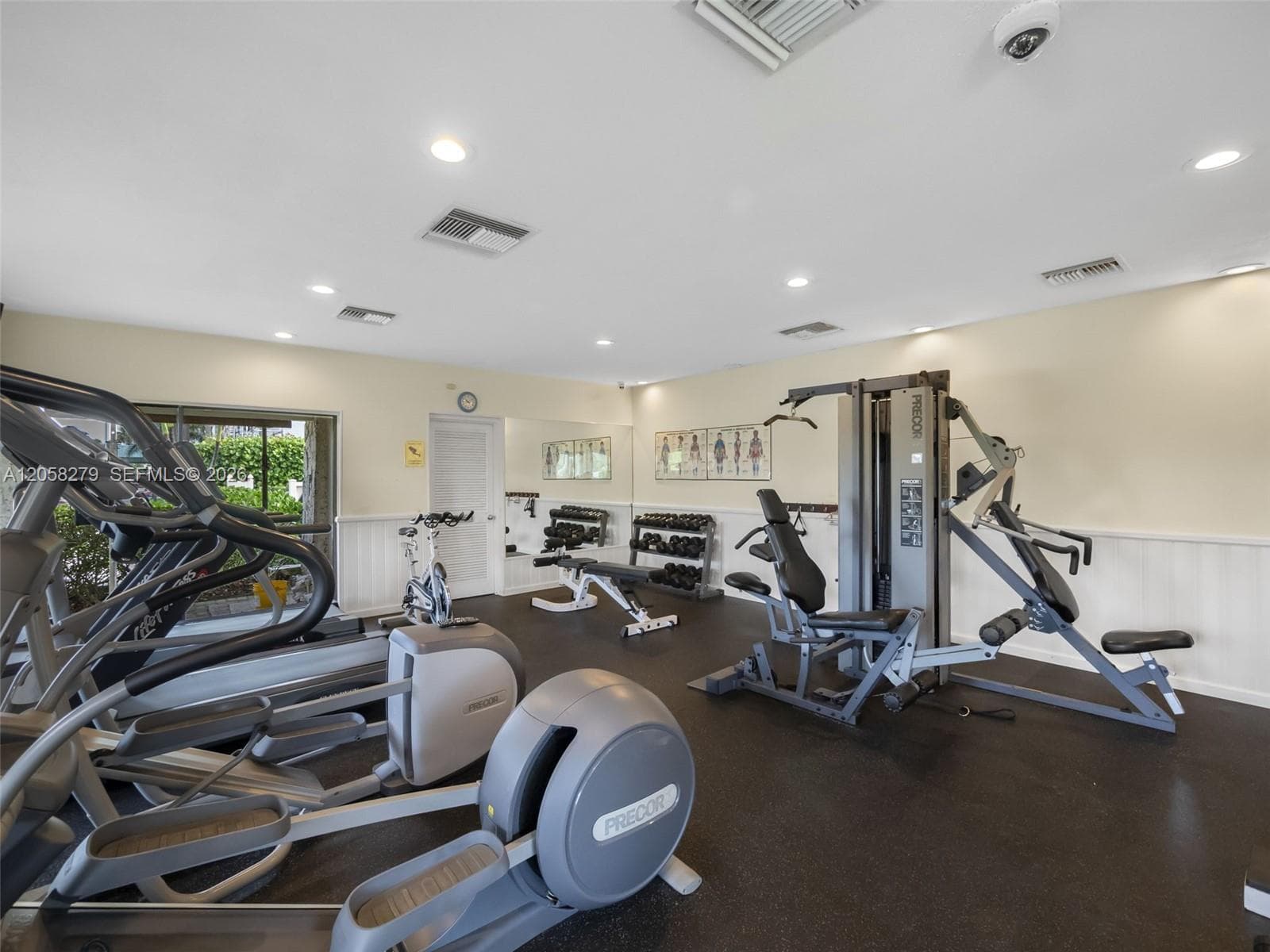 9940 S Ocean Dr 508 photo 23