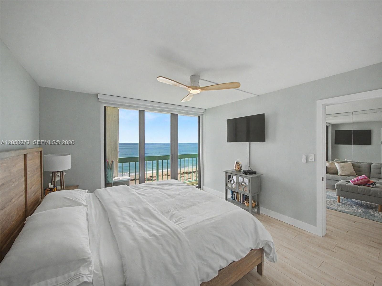 9940 S Ocean Dr 508 photo 9