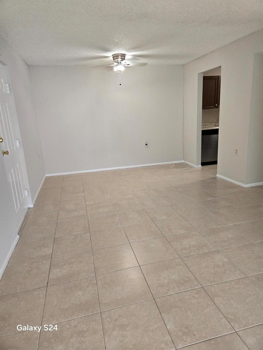 1141 LAKE VICTORIA Drive H photo 6