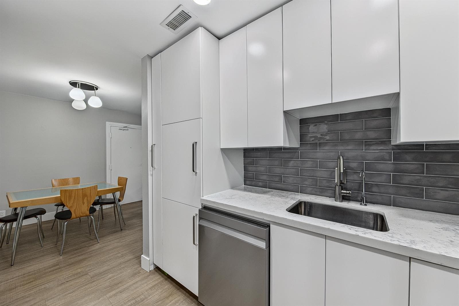 6457 BAY CLUB Drive 3 photo 16