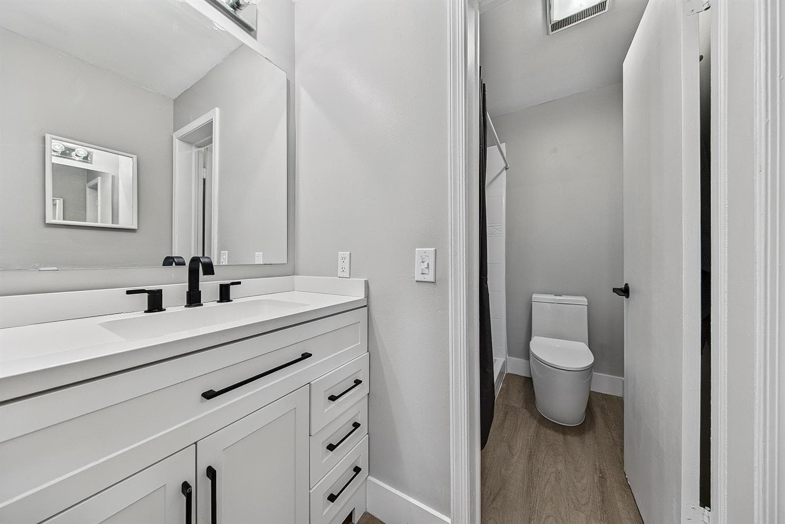 6457 BAY CLUB Drive 3 photo 22