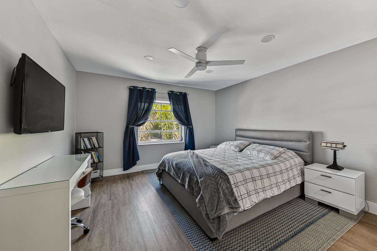6457 BAY CLUB Drive 3 photo 19