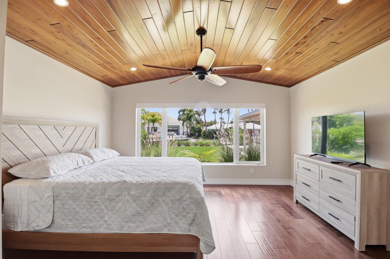 16 LEEWARD Circle photo 20