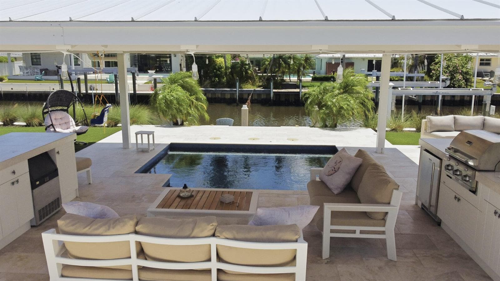 16 LEEWARD Circle photo 11