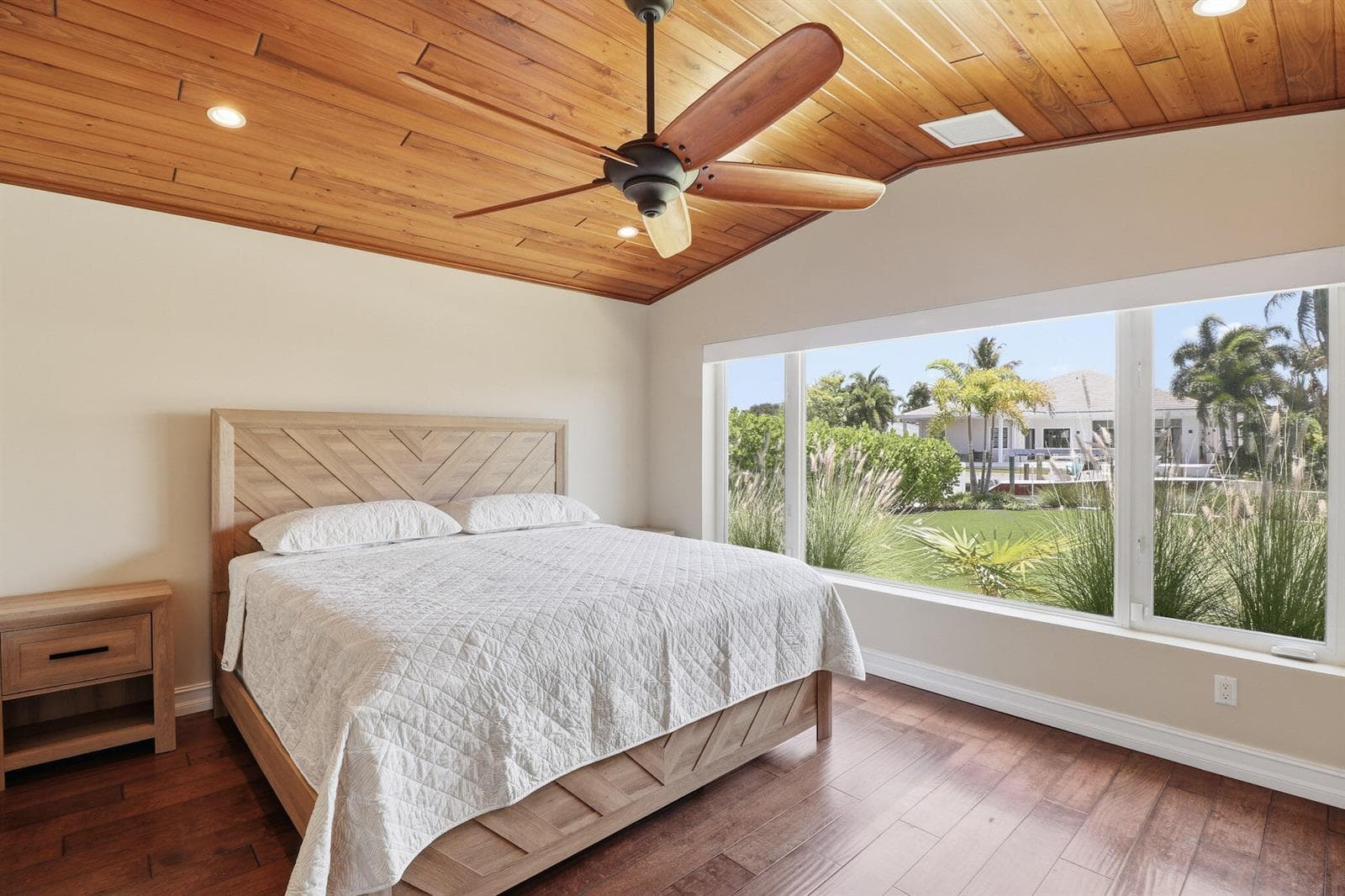 16 LEEWARD Circle photo 21