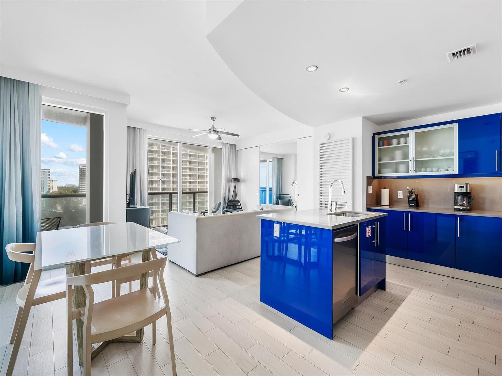 3101 BAYSHORE Drive 1008 photo 2