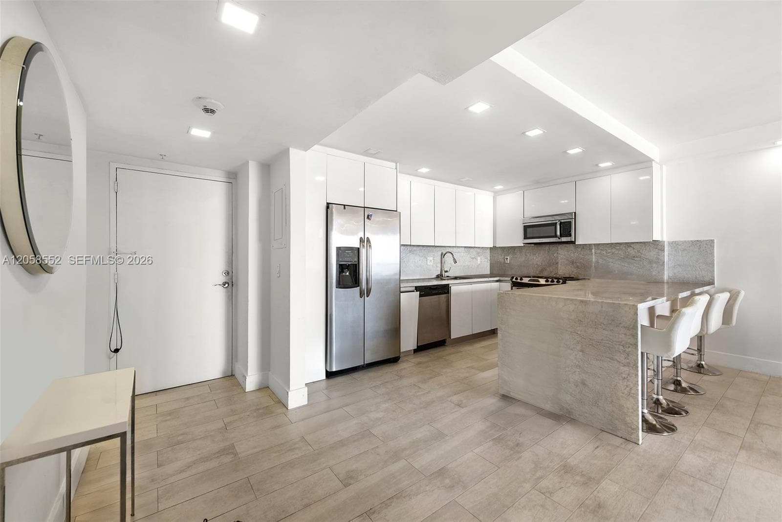 19390 Collins Ave 1519 photo 5