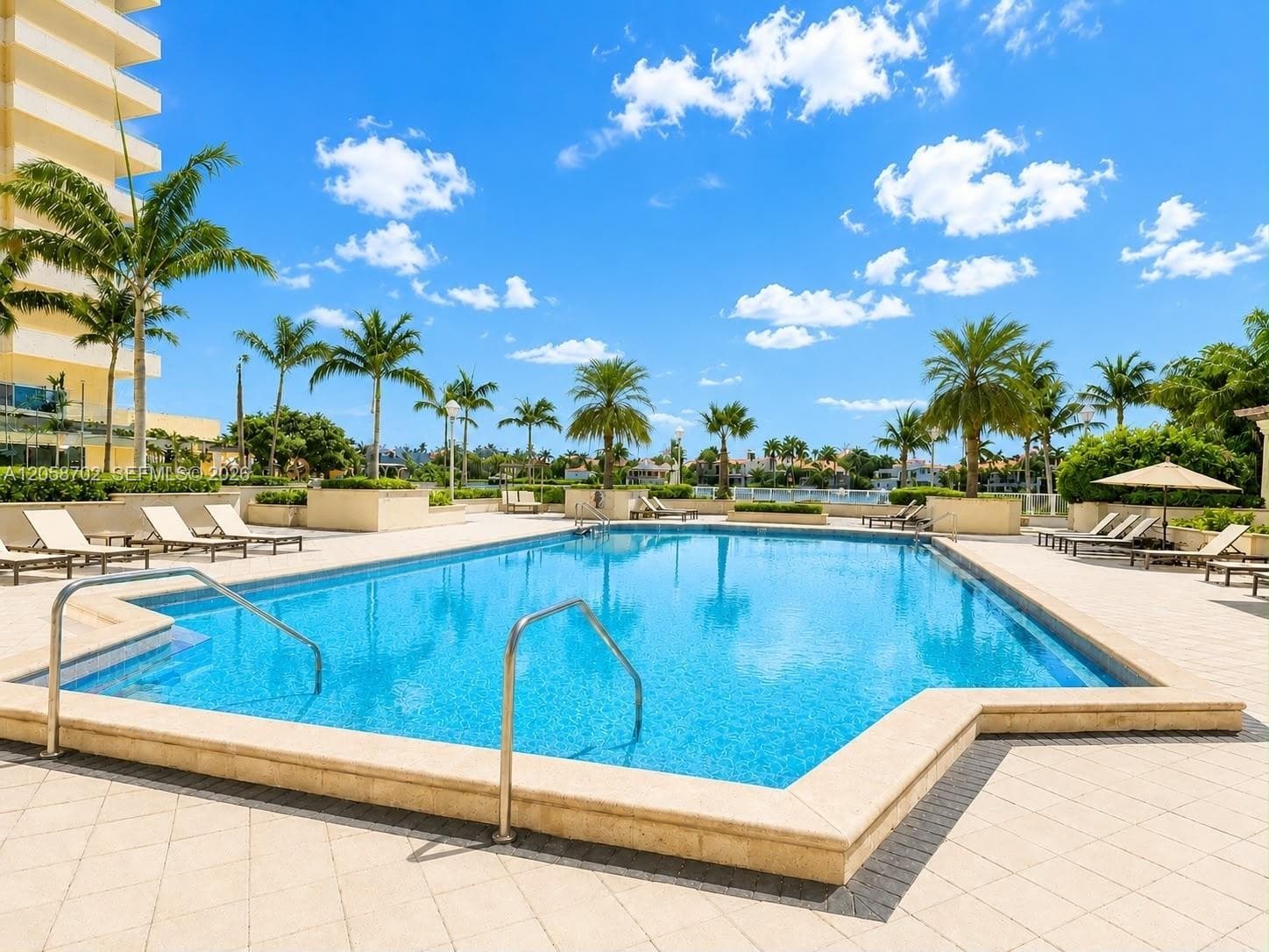 5600 Collins Ave 17U photo 17