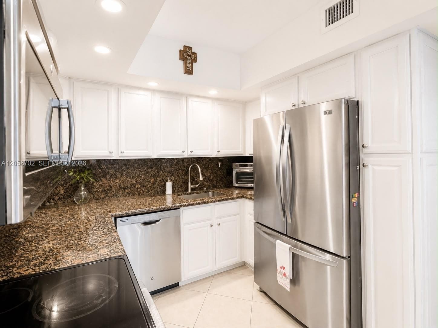 5600 Collins Ave 17U photo 5