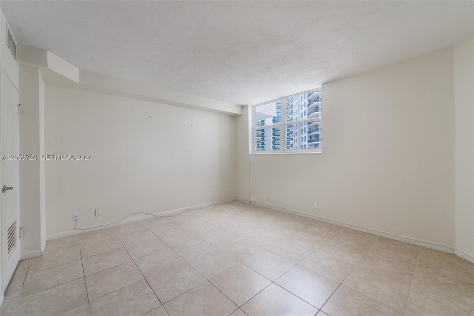 3001 S Ocean Dr 749 photo 13