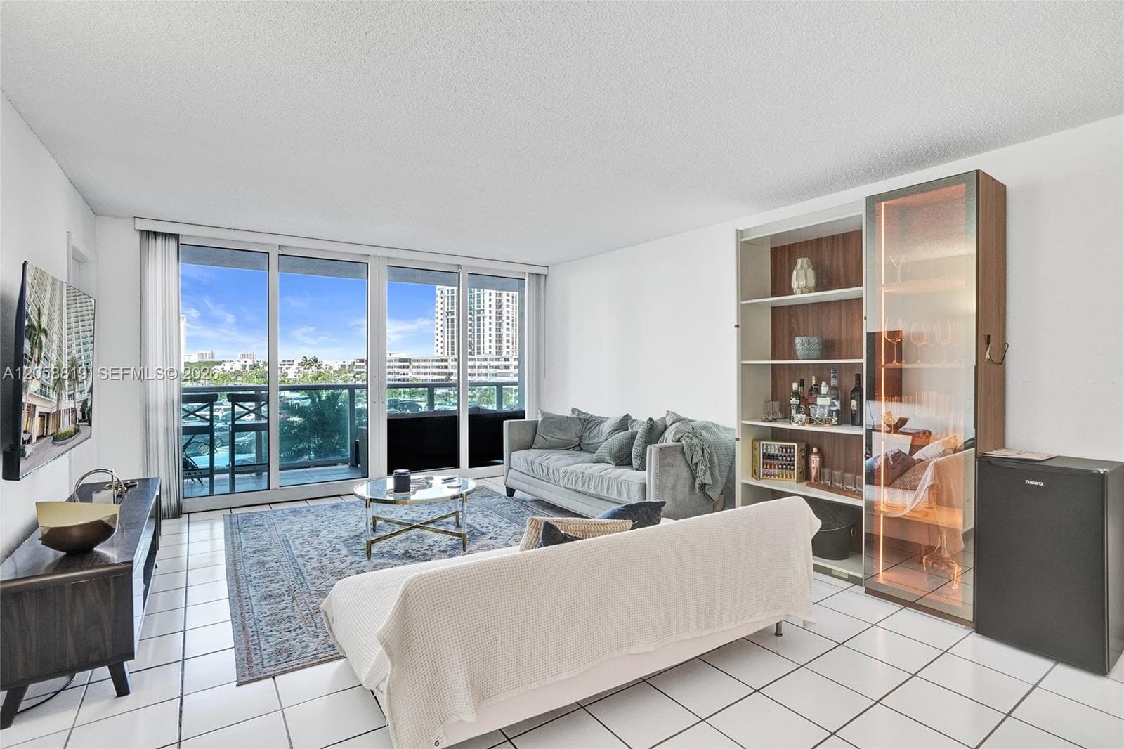 100 Bayview Dr 401 photo 14