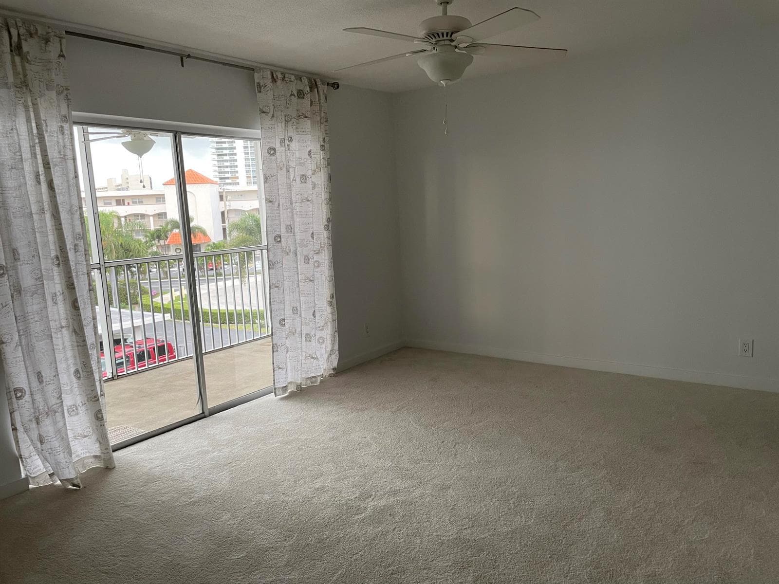 37 Yacht Club Drive 303 photo 8