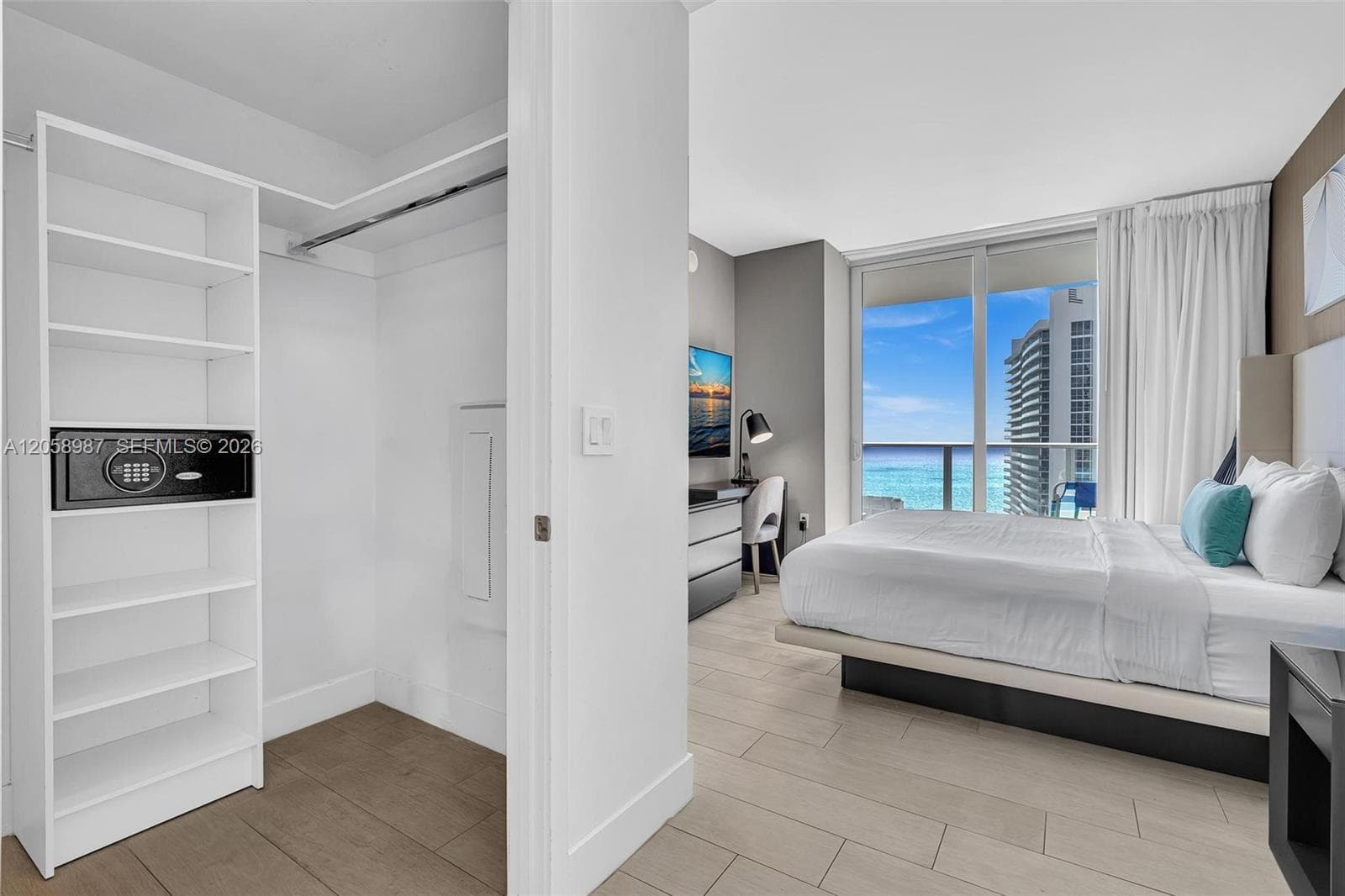 4010 S Ocean Dr R3305 photo 17