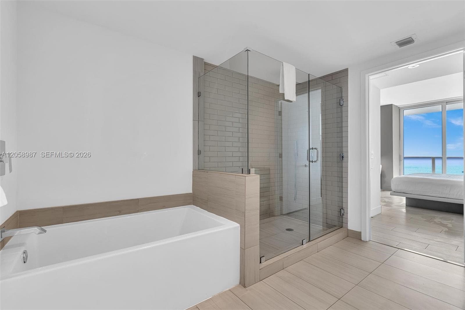 4010 S Ocean Dr R3305 photo 24