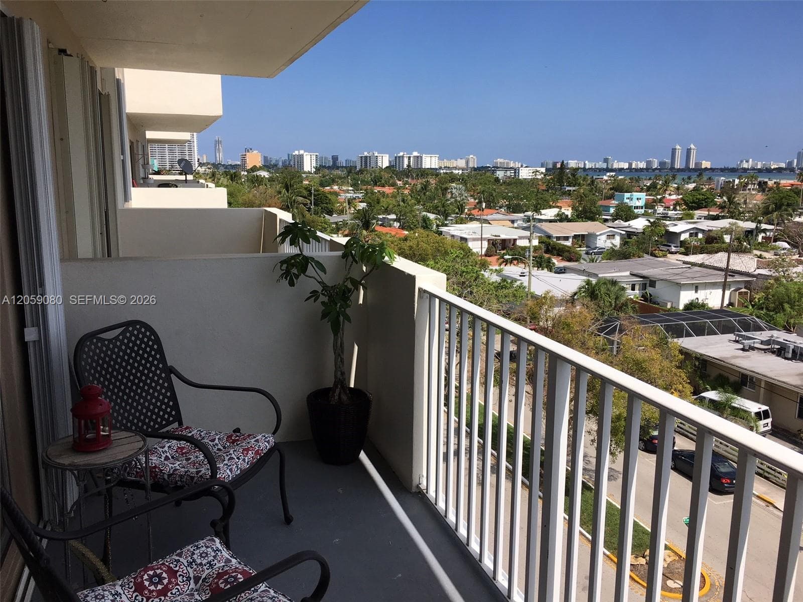 1455 N Treasure Dr 6L photo 4