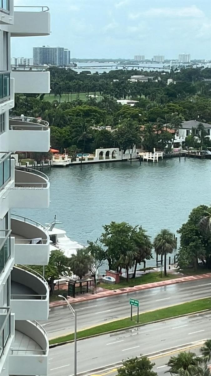 5161 Collins Ave 1510 photo 6