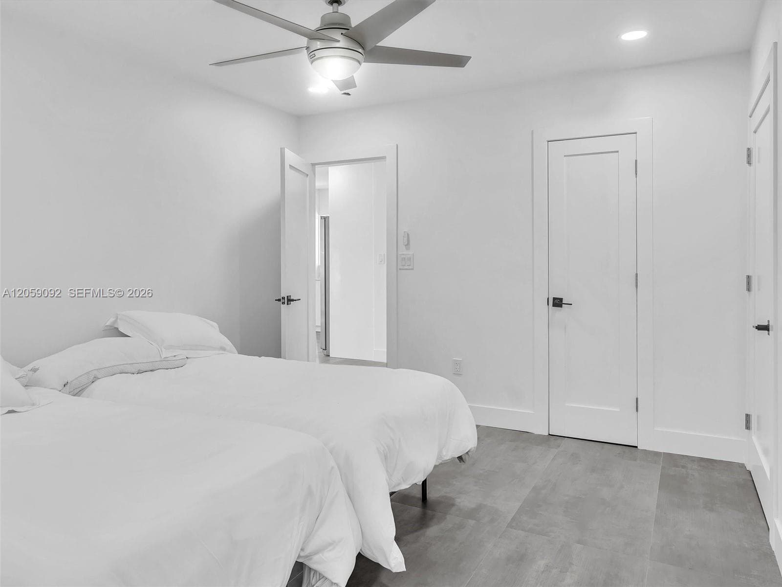 11900 N Bayshore Dr 205 photo 16