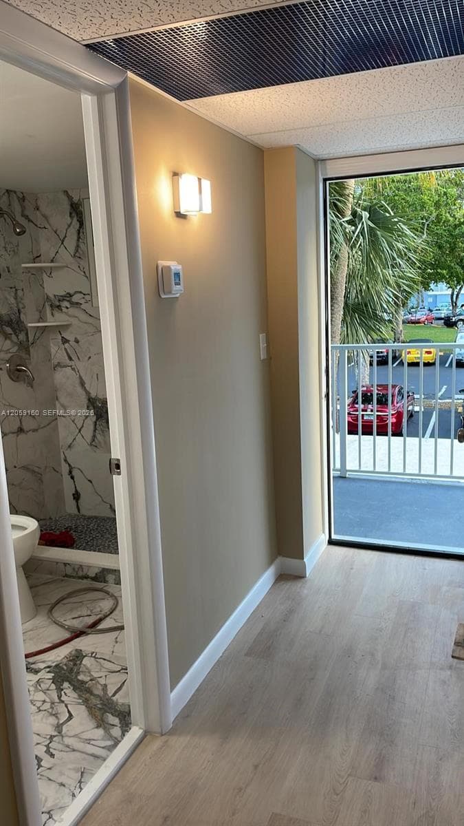 120 Royal Park Dr 2D photo 9