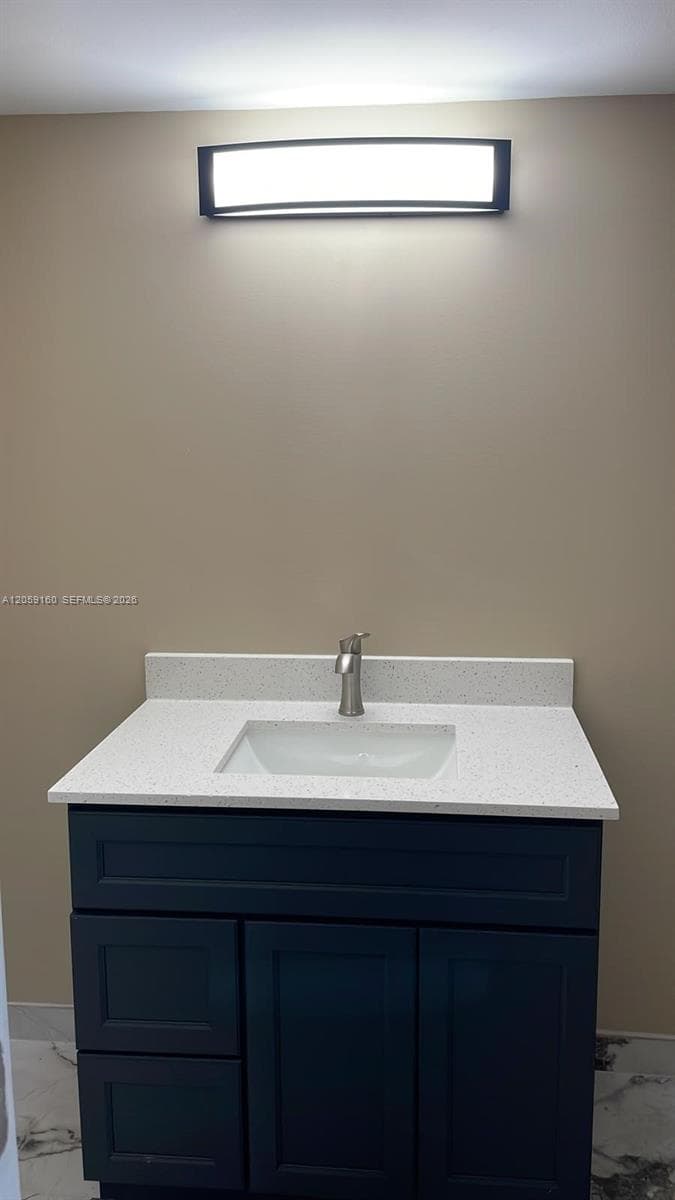 120 Royal Park Dr 2D photo 10