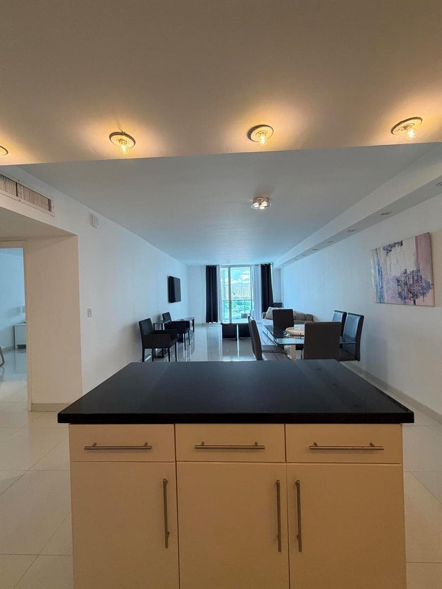 19390 COLLINS Avenue 1603 photo 9