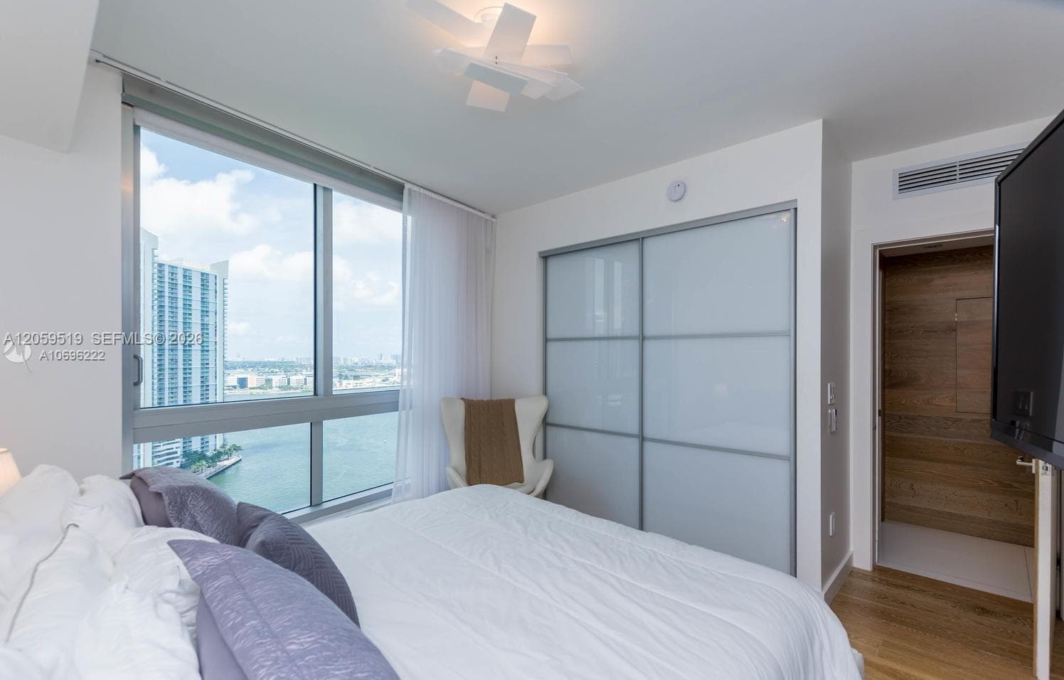 465 Brickell Ave 2301 photo 19
