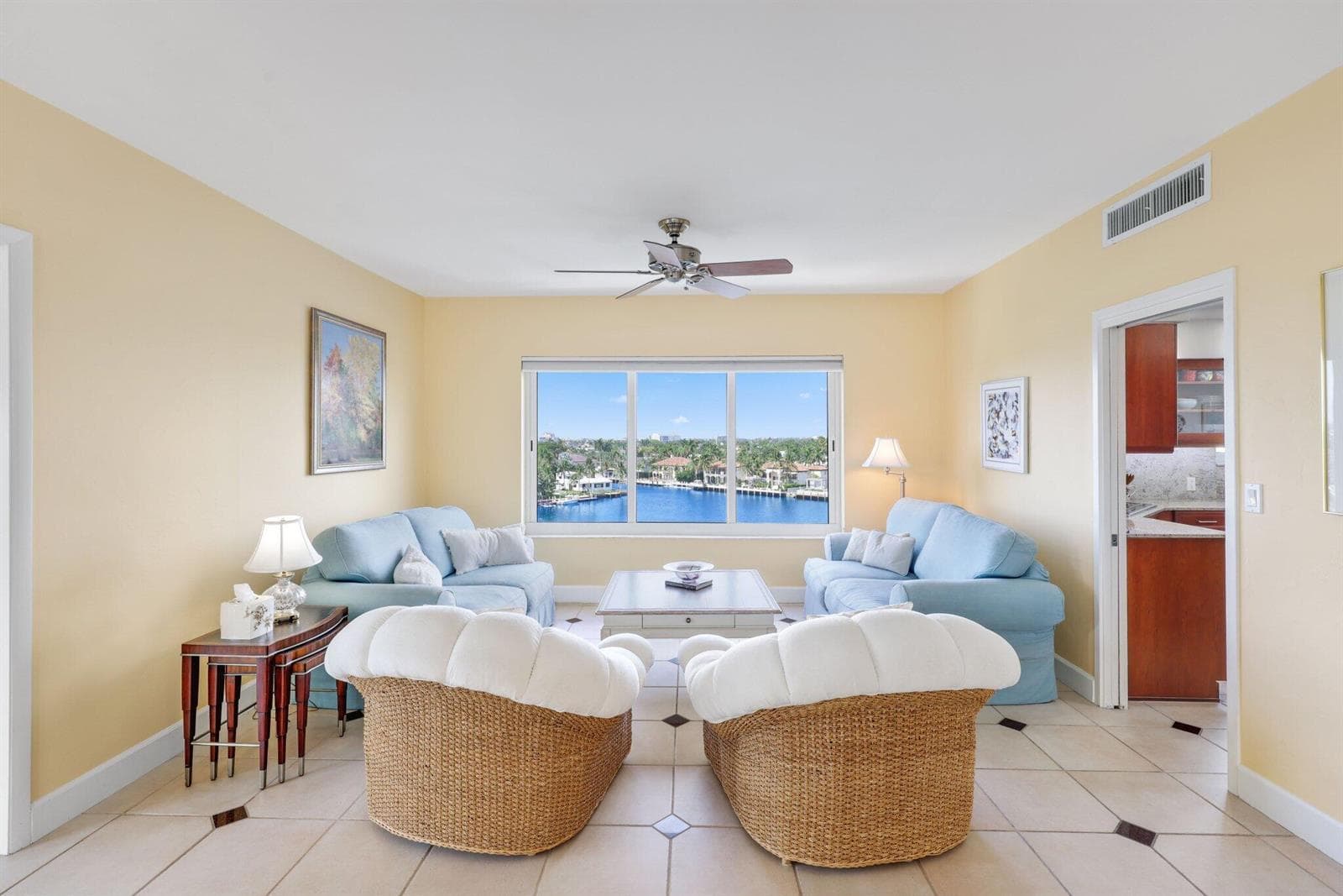 333 SUNSET Drive 501 photo 8