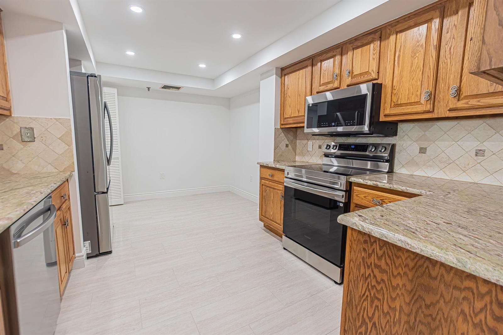 5047 N Hwy A1A #705 photo 3