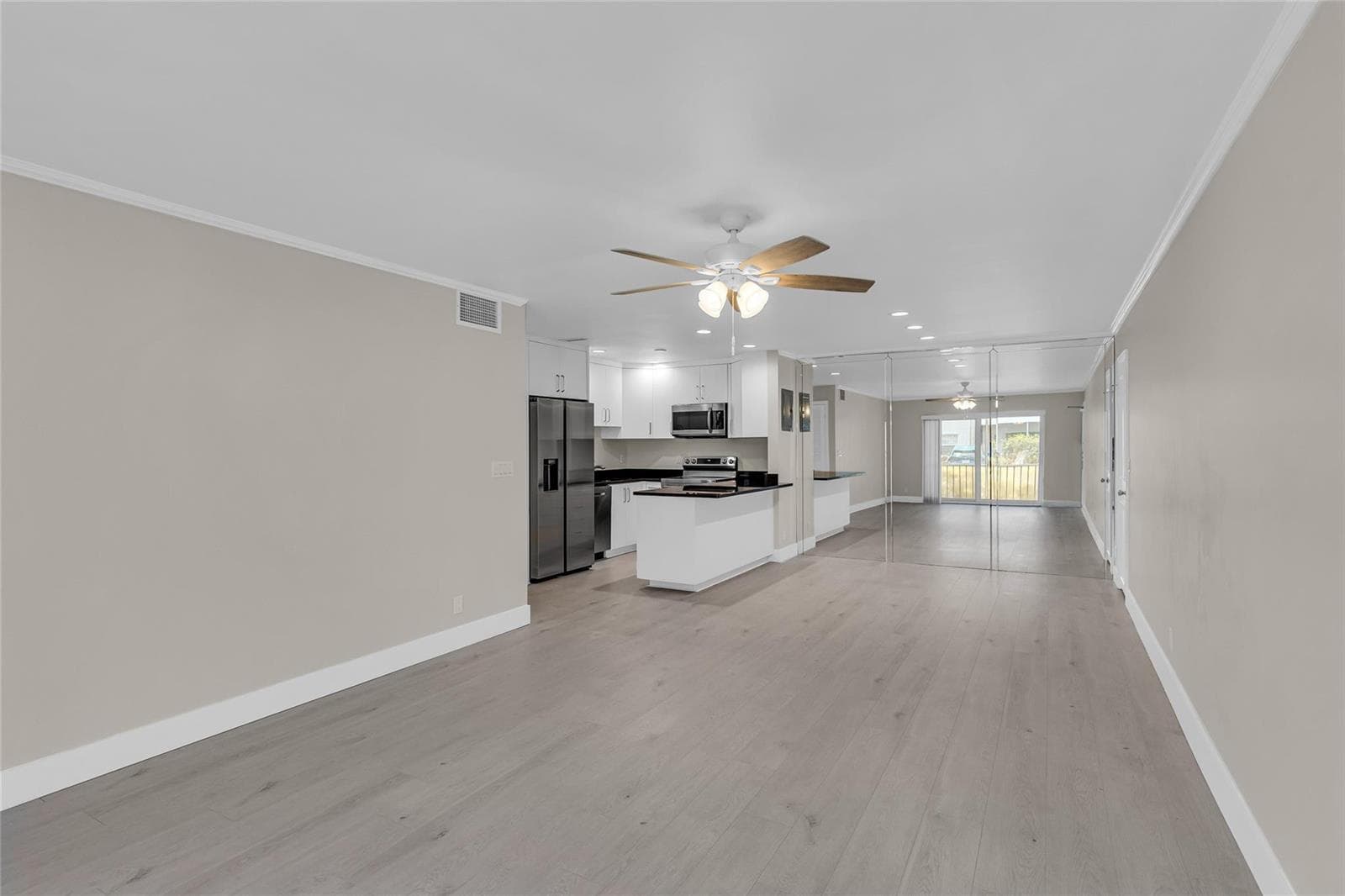 6319 Bay Club Drive 1 photo 8