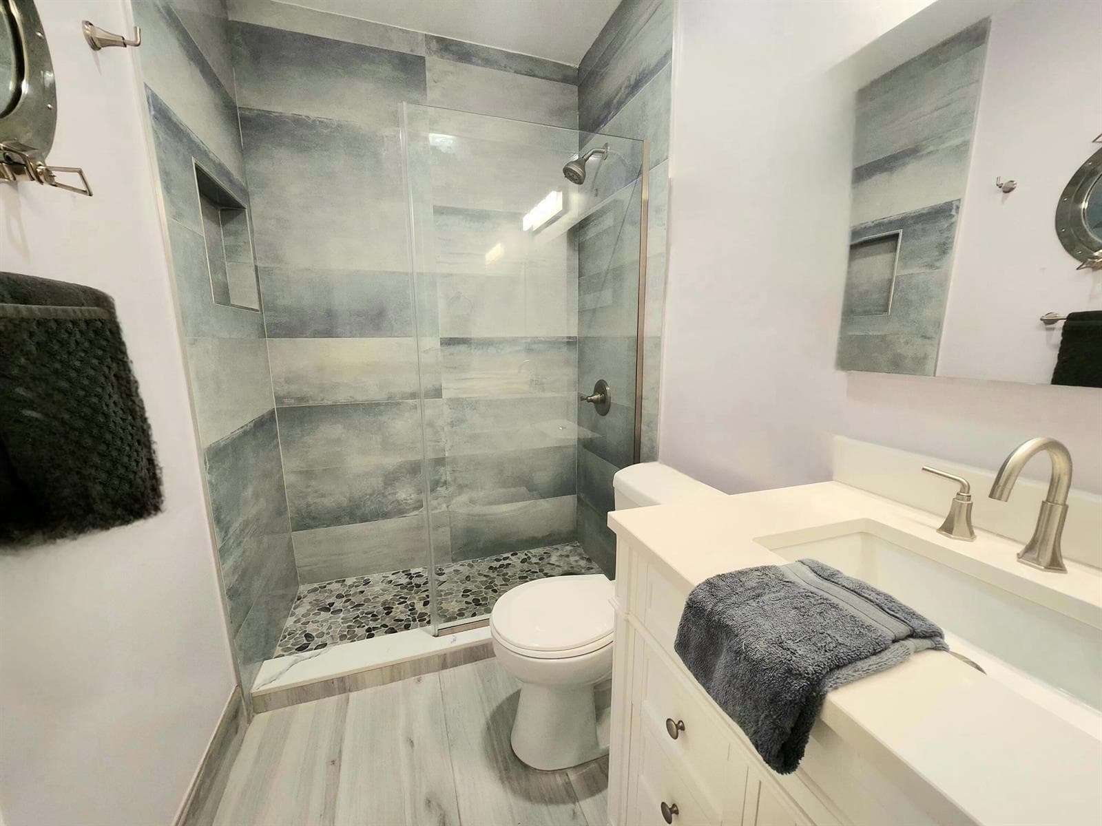 1001 NE 8th Avenue 212 photo 22